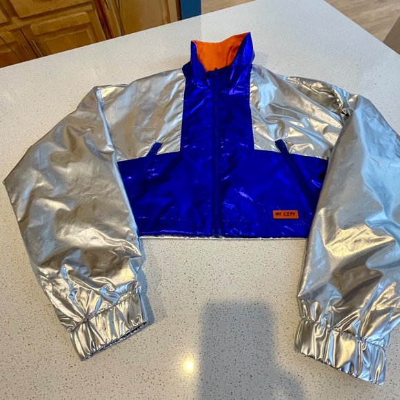 Forever 21 Cropped Shiny Jacket Size Small - Picture 2 of 9